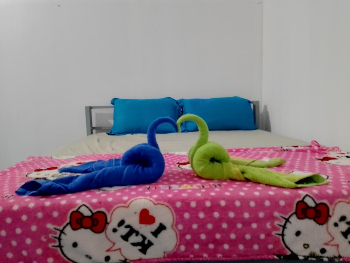 Golden Snake Guesthouse Beach Koh Rong Sanloem Exteriör bild