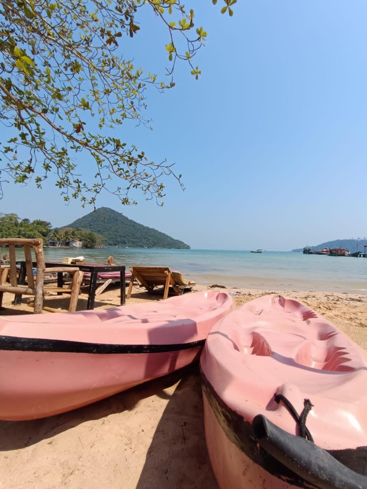 Golden Snake Guesthouse Beach Koh Rong Sanloem Exteriör bild