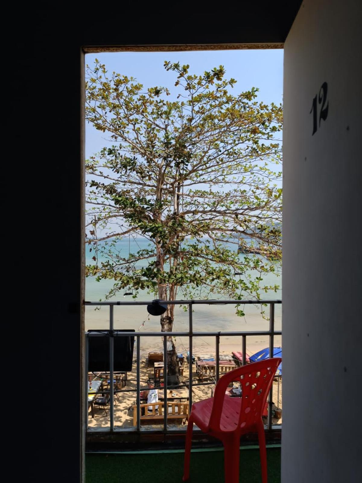 Golden Snake Guesthouse Beach Koh Rong Sanloem Exteriör bild